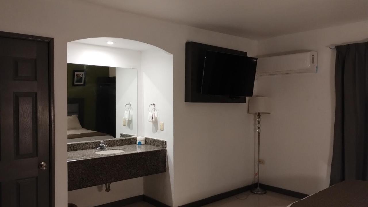 Hotel El Rancho Sabinas Hidalgo Extérieur photo
